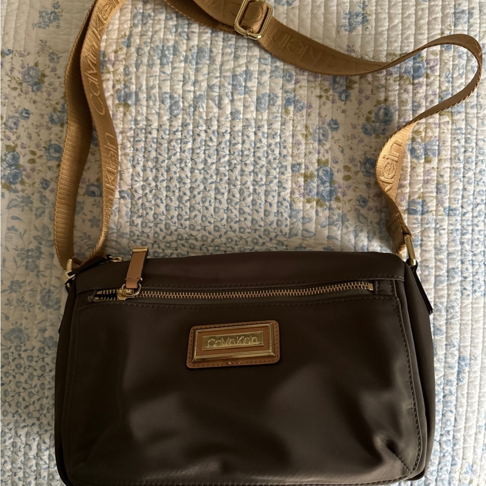Calvin Klein olive green crossbody bag